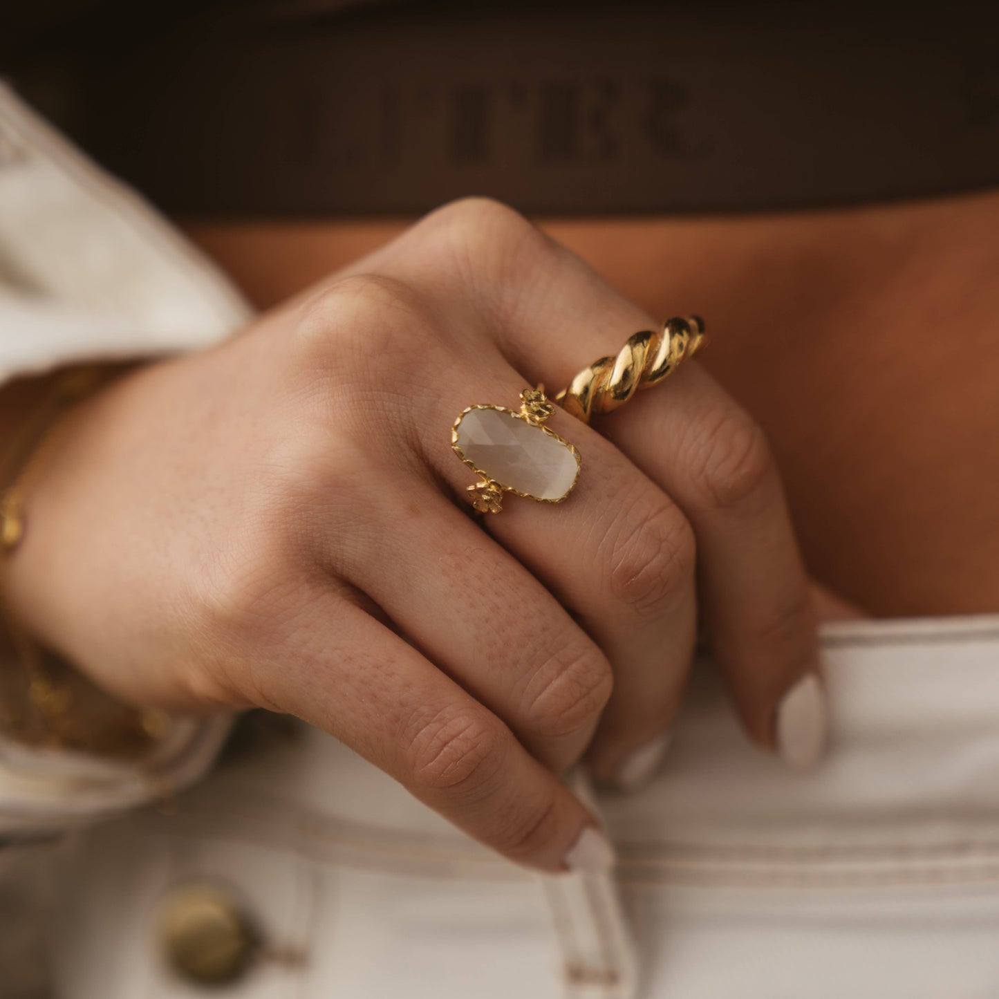 Golden Flowers Rec White Stone Ring